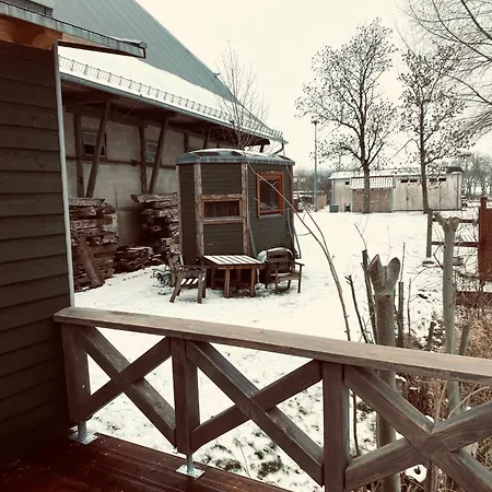 Tiny House Jovana אתר קמפינג Kröpelin